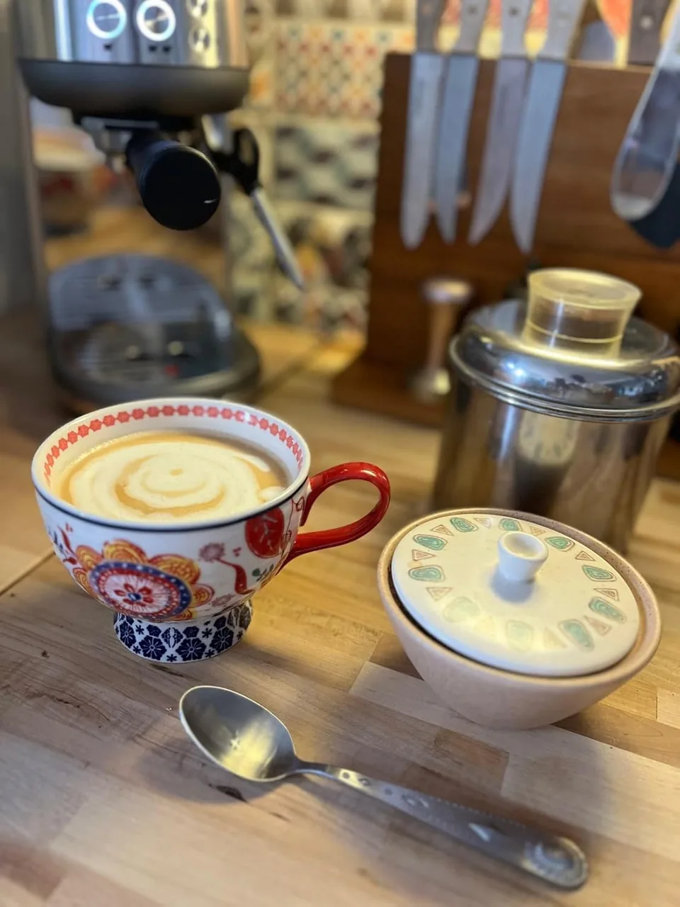 Ah, the Breville Bambino: small in size, but big in espresso-tude! I bought this machine in the h...